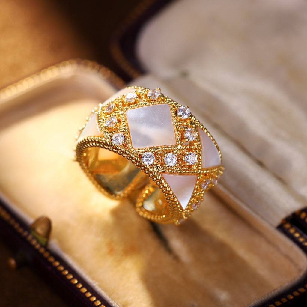 Natural Shell Ring