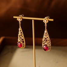 Load image into Gallery viewer, Natural  Garnet Drop Earring